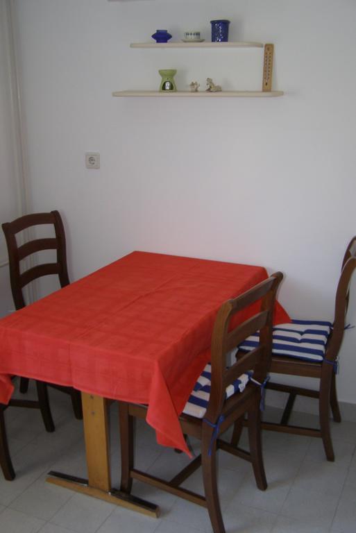 Apartment Vallelunga Pula Phòng bức ảnh
